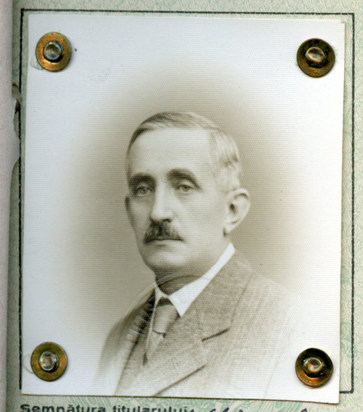 P 069855_002, fila 11